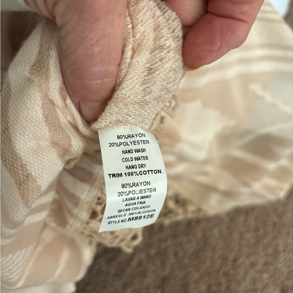 2 piece tank and tunic size small runs big - Picture 3 of 4